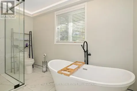 1565 Lilac Lane Ottawa ON K4C 1C4