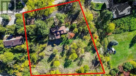 1565 Lilac Lane Ottawa ON K4C 1C4