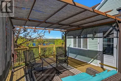 1565 Lilac Lane Ottawa ON K4C 1C4