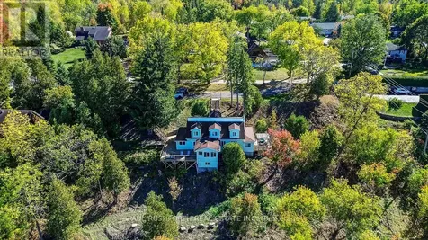 1565 Lilac Lane Ottawa ON K4C 1C4
