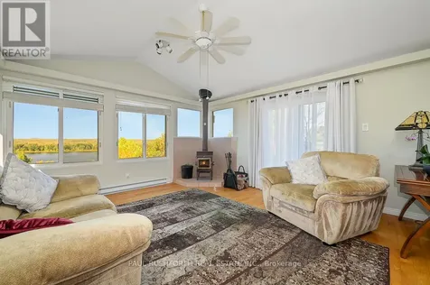 1565 Lilac Lane Ottawa ON K4C 1C4