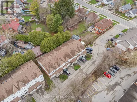 317 Mill Street Kitchener ON N2M 3R8