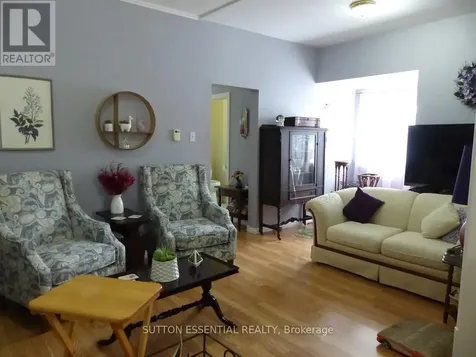 71 Russell Street East Smiths Falls ON K7A 1G5