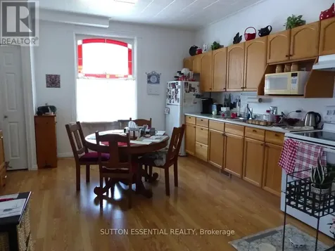 71 Russell Street East Smiths Falls ON K7A 1G5