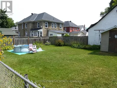 71 Russell Street East Smiths Falls ON K7A 1G5