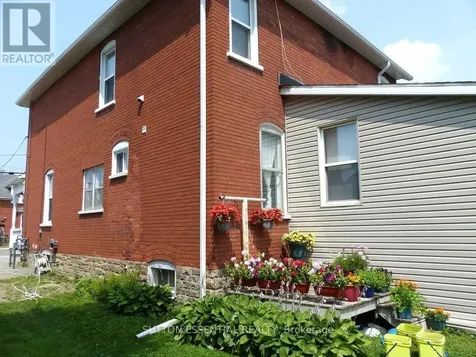 71 Russell Street East Smiths Falls ON K7A 1G5