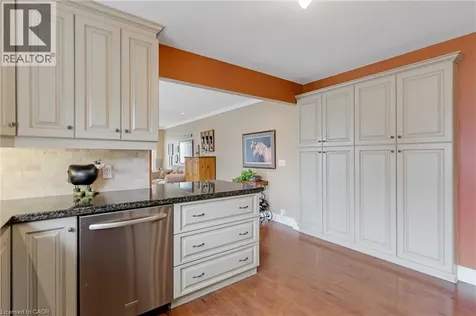 228 Glenariff Drive Freelton ON L8B 1A5