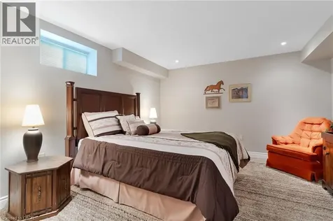 228 Glenariff Drive Freelton ON L8B 1A5