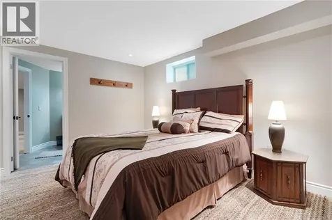 228 Glenariff Drive Freelton ON L8B 1A5