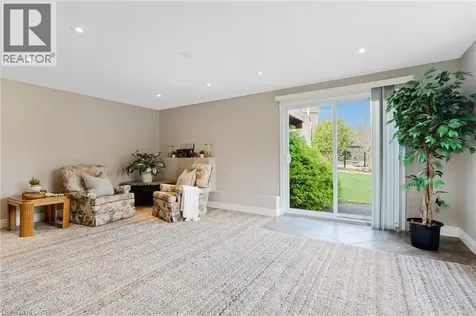 228 Glenariff Drive Freelton ON L8B 1A5