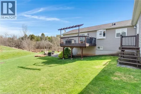 228 Glenariff Drive Freelton ON L8B 1A5