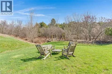 228 Glenariff Drive Freelton ON L8B 1A5