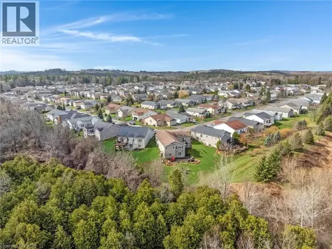 228 Glenariff Drive Freelton ON L8B 1A5