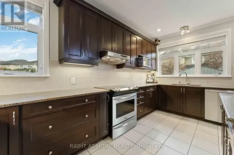 211 Denali Way Ottawa ON K2S 0N1