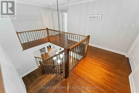 211 Denali Way Ottawa ON K2S 0N1