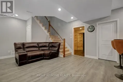 211 Denali Way Ottawa ON K2S 0N1