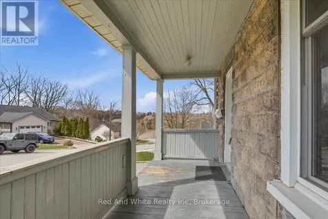 12 Todd Street Cambridge ON N1R 1G5