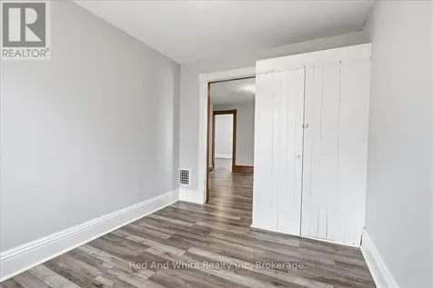 12 Todd Street Cambridge ON N1R 1G5