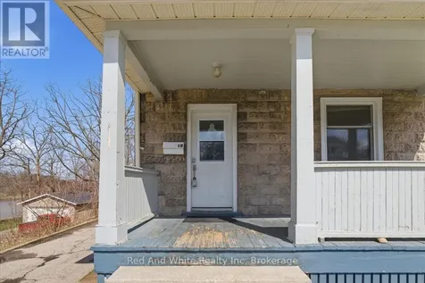 12 Todd Street Cambridge ON N1R 1G5