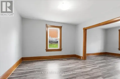 12 Todd Street Cambridge ON N1R 1G5