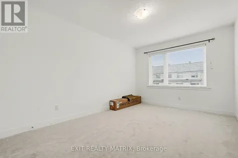 656 Putney Crescent West Ottawa ON K2S 2N7