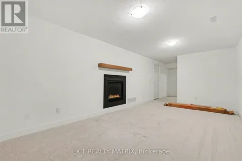 656 Putney Crescent West Ottawa ON K2S 2N7