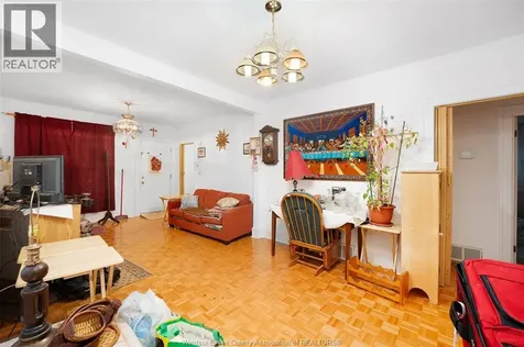 1845 Lincoln Road Windsor ON N8W 2P6