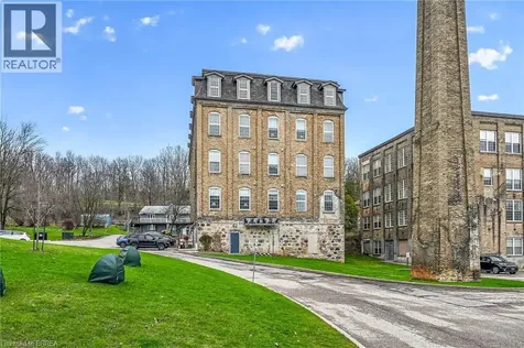 140 West River Street Paris ON N3L 3E2