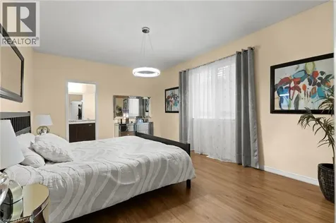 8424 Mulberry Drive Niagara Falls ON L2H 0K4