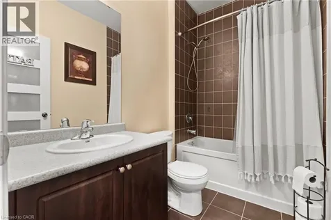 8424 Mulberry Drive Niagara Falls ON L2H 0K4