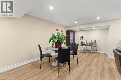 8424 Mulberry Drive Niagara Falls ON L2H 0K4