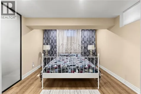 8424 Mulberry Drive Niagara Falls ON L2H 0K4