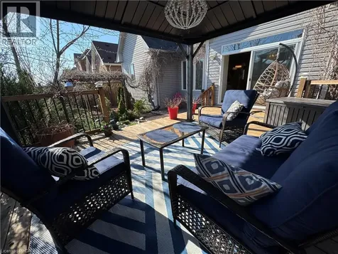 8424 Mulberry Drive Niagara Falls ON L2H 0K4