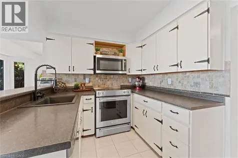 139 Lakeview Drive Belle River ON N0R 1A0