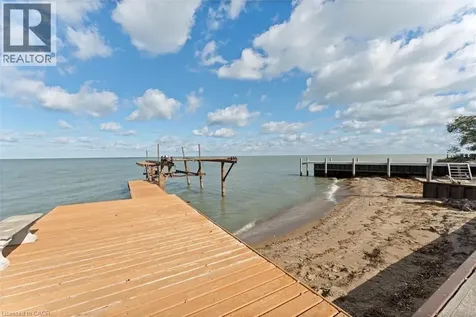 139 Lakeview Drive Belle River ON N0R 1A0