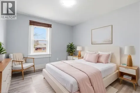 12 Todd Street Cambridge ON N1R 1G5