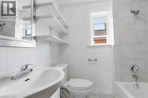 12 Todd Street Cambridge ON N1R 1G5