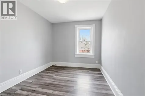 12 Todd Street Cambridge ON N1R 1G5
