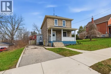 12 Todd Street Cambridge ON N1R 1G5