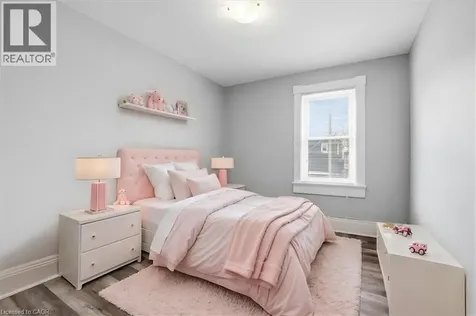 12 Todd Street Cambridge ON N1R 1G5