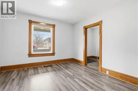 12 Todd Street Cambridge ON N1R 1G5