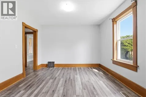 12 Todd Street Cambridge ON N1R 1G5