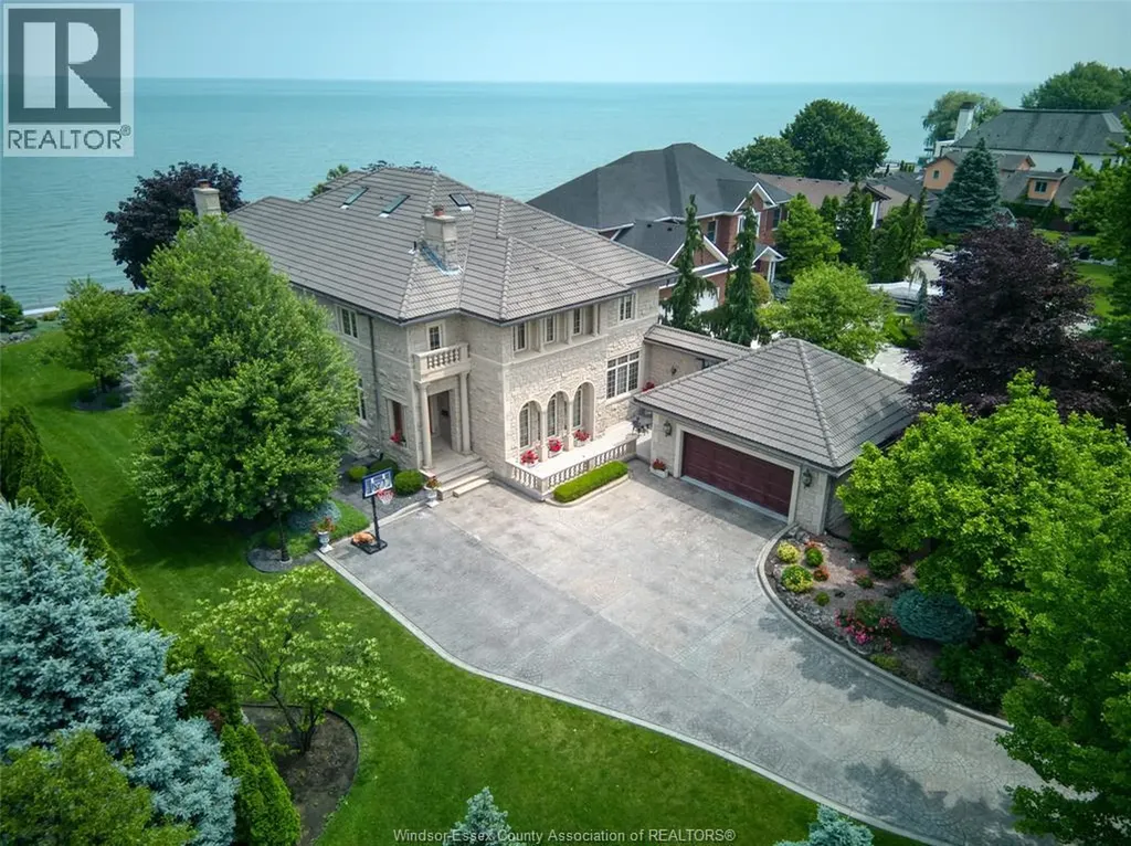 300 Elmgrove Drive Lakeshore ON N8N 3S4