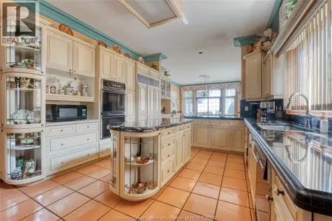 300 Elmgrove Drive Lakeshore ON N8N 3S4