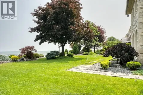 300 Elmgrove Drive Lakeshore ON N8N 3S4