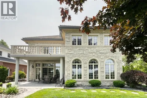 300 Elmgrove Drive Lakeshore ON N8N 3S4