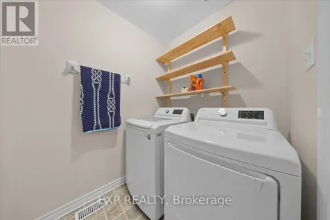 104 Harmattan Avenue Ottawa ON K2S 0E3