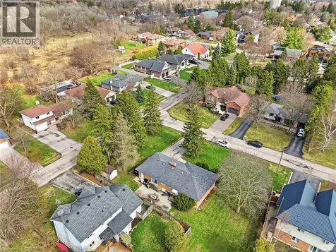 13 Westview Crescent Waterdown ON L8B 0E4