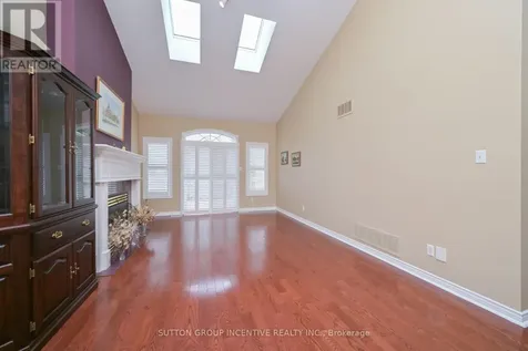 4 Belair Place New Tecumseth ON L9R 1Z1