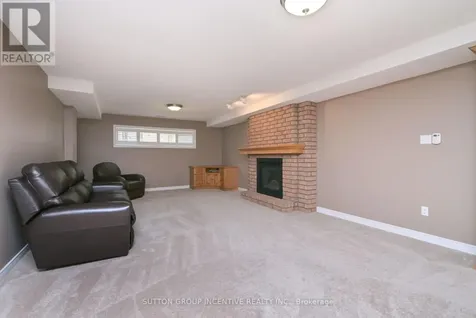 4 Belair Place New Tecumseth ON L9R 1Z1